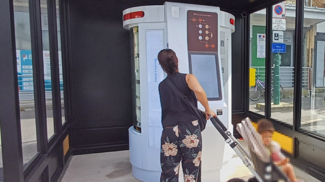 Photo de l’Attrape-livres, la borne de prêt et de retour